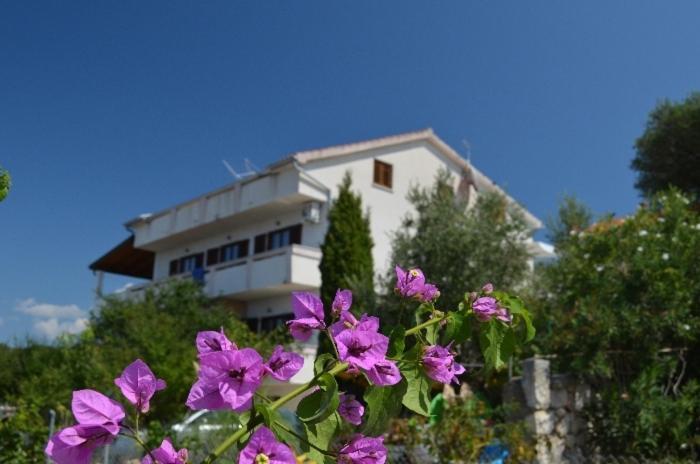Apartments Josip Лун Экстерьер фото